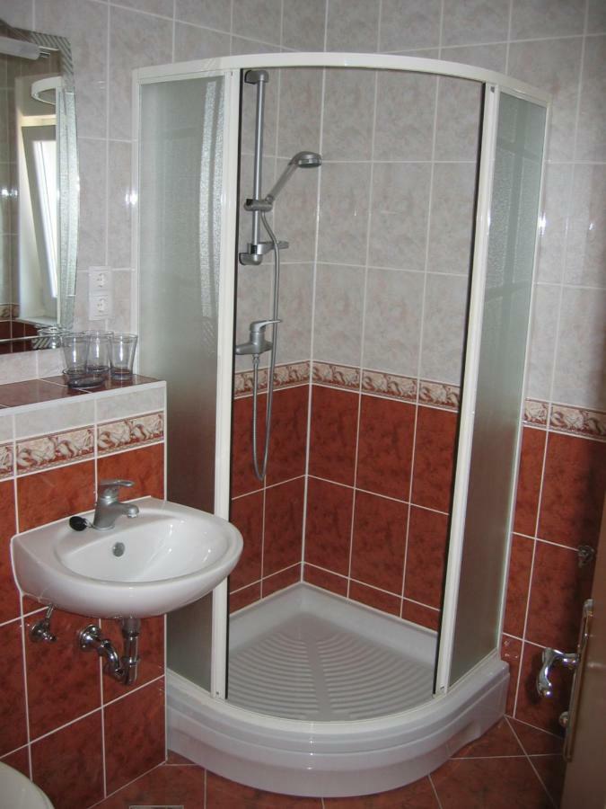דראמליי Villa Adria מראה חיצוני תמונה
